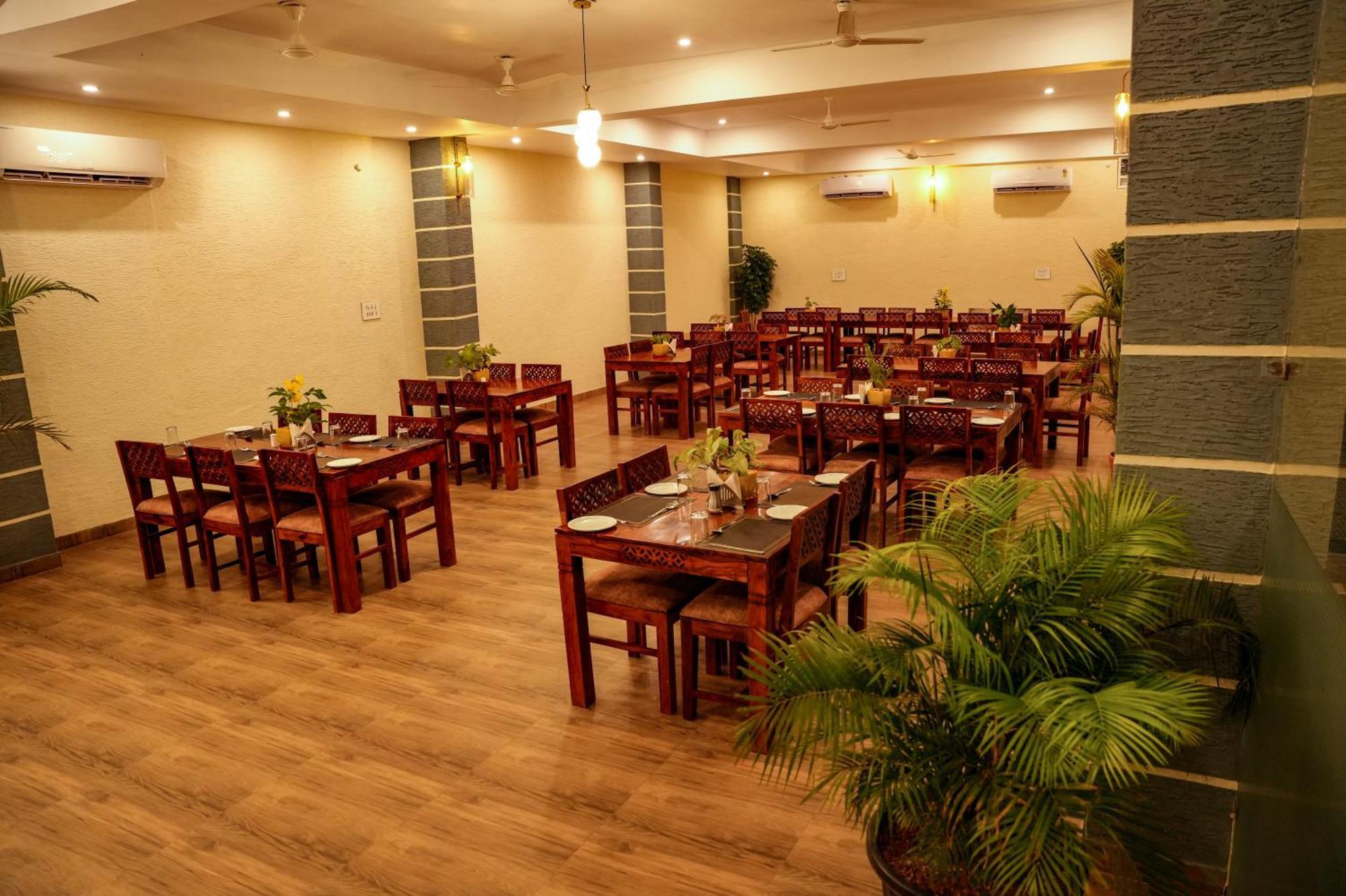 Amar Bagh Resort Pushkar Exteriör bild